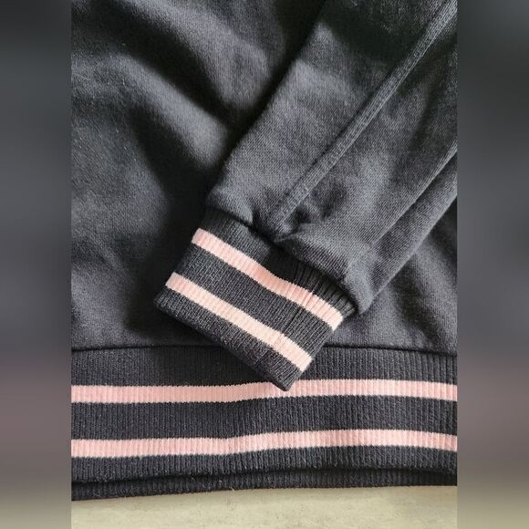 FILA Sweatshirt Size Small - Picture 2 of 7